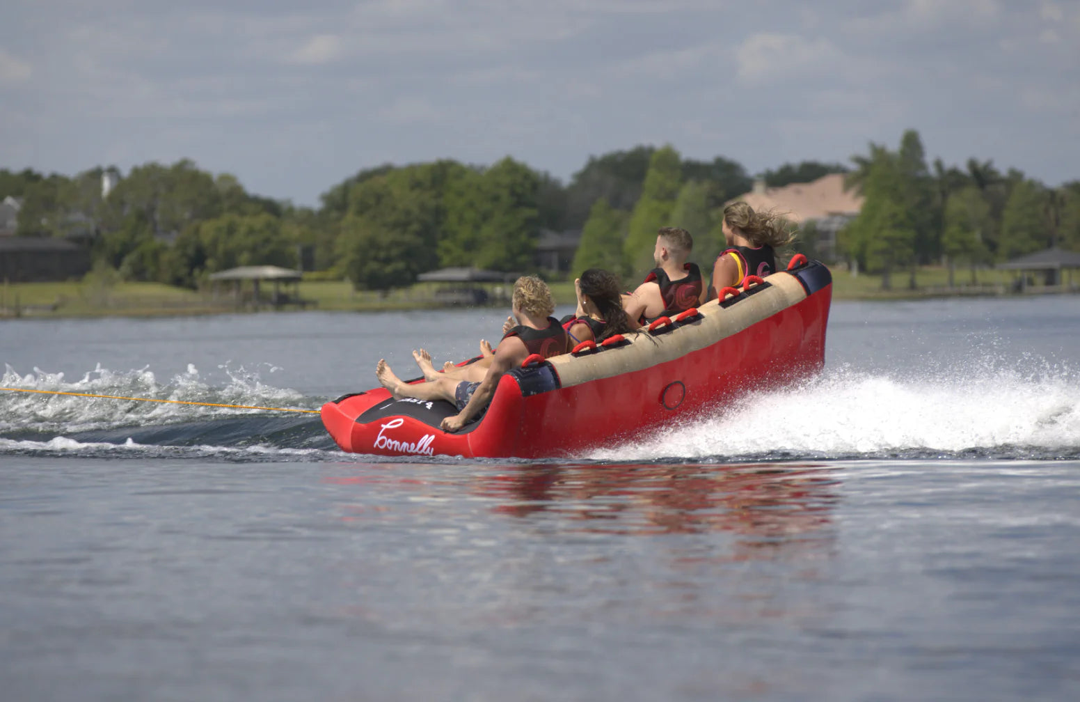 Connelly Big Easy 4-Person Soft Top Towable Tube