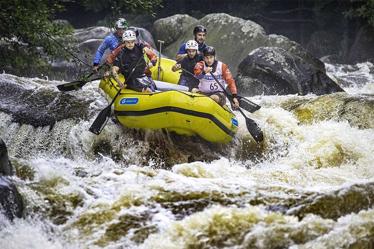 Gumotex PULSAR 380 7 Person Whitewater Raft 12′6″