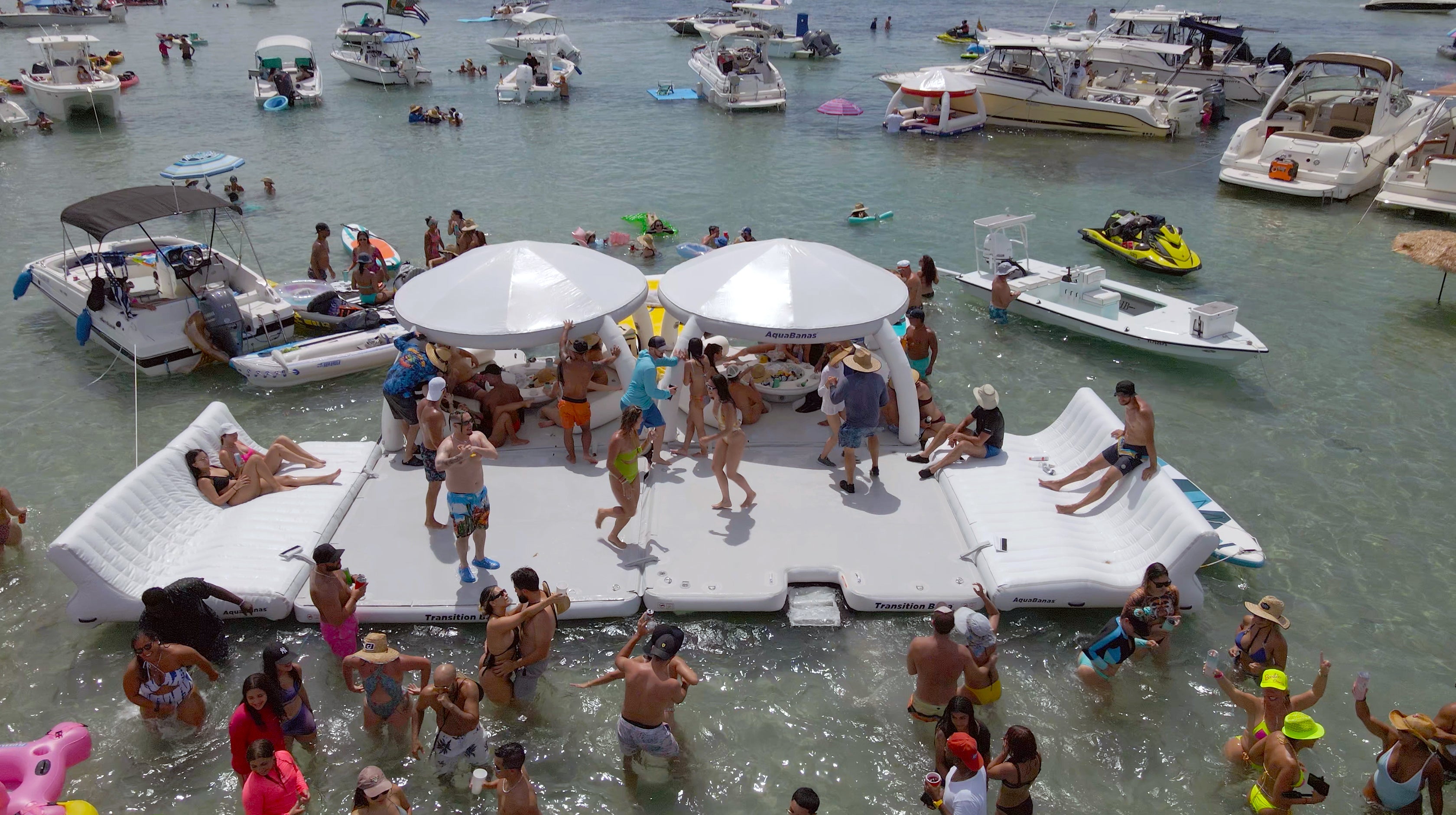 AquaBanas The Cove Package