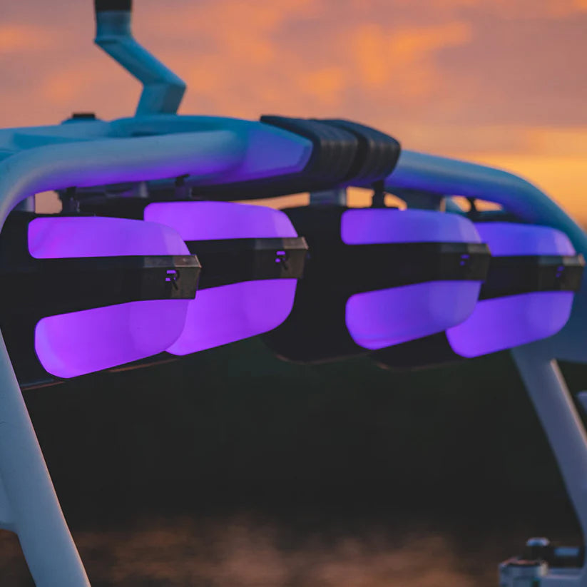 Roswell Marine R1 Pro Tower Speakers White Grill