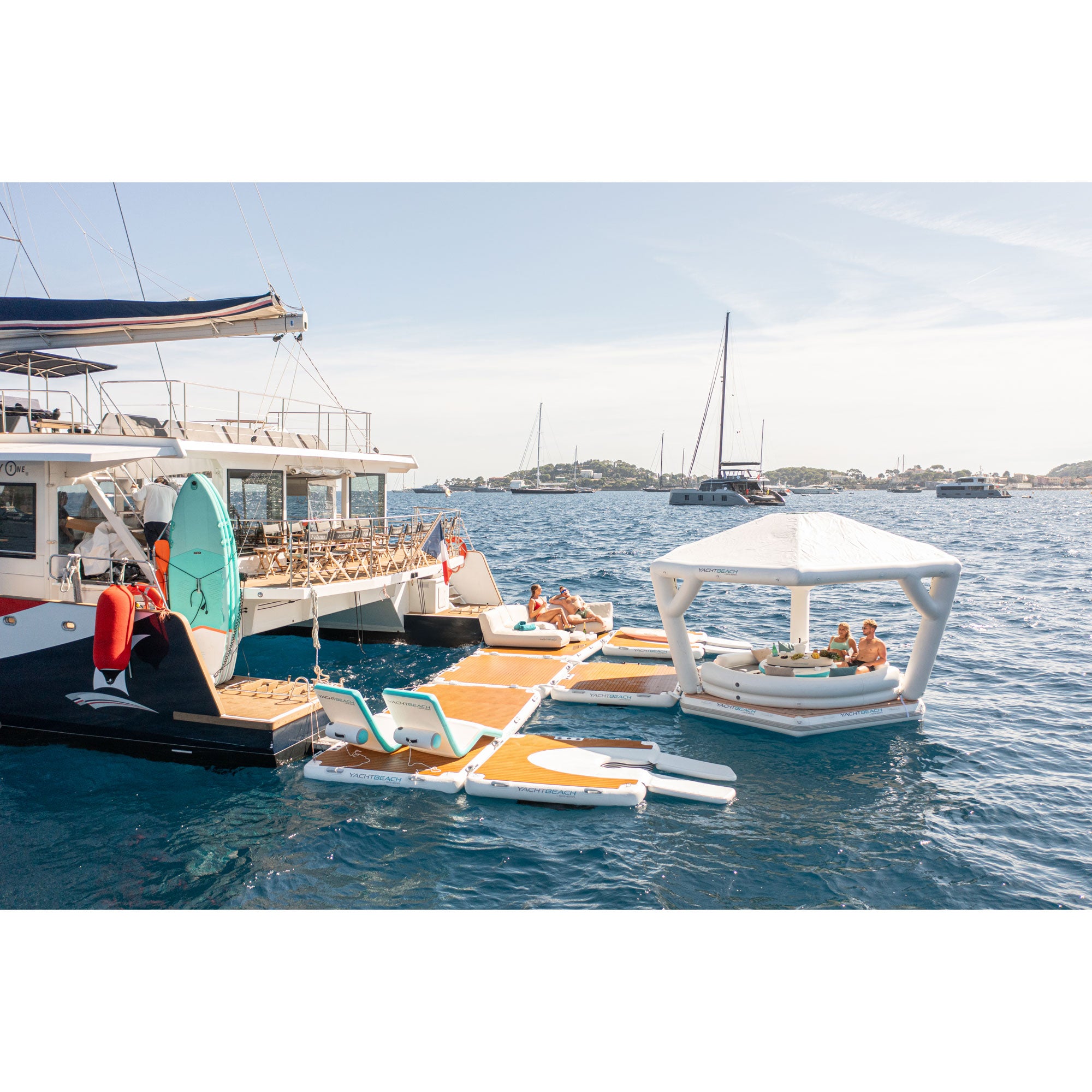 Yachtbeach Pavilion Beachclub Setup 4.10 Platform 13.5'