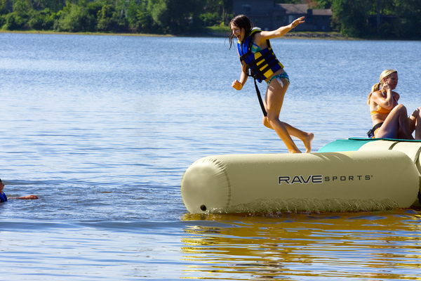 Rave Sports Bongo 13 Northwoods/Green Springless Bouncer