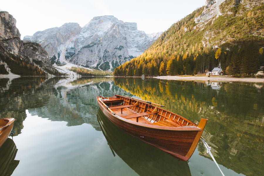 Canoes vs Rowboat Differences (Which is best for you?)