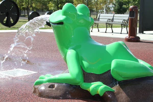 Rain Drop Products Jeremiah the Bullfrog