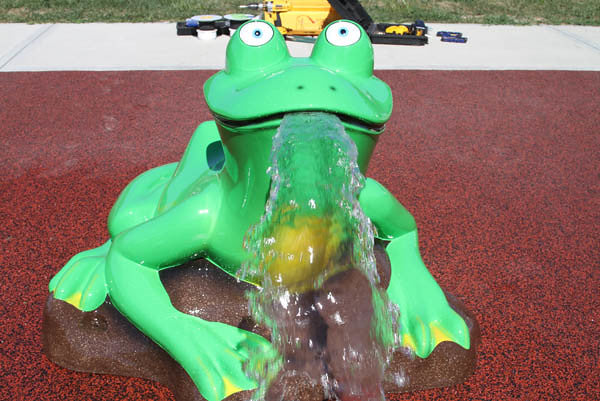 Rain Drop Products Jeremiah the Bullfrog
