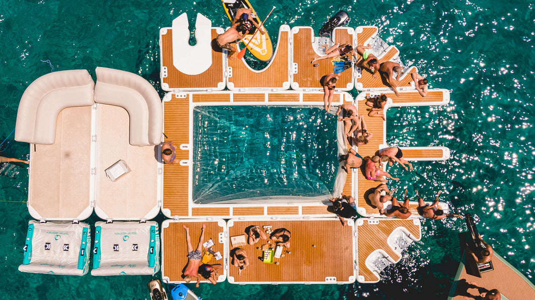 Yachtbeach Platform 6.16 Premium Teak 20'x6,7' connected to other platform