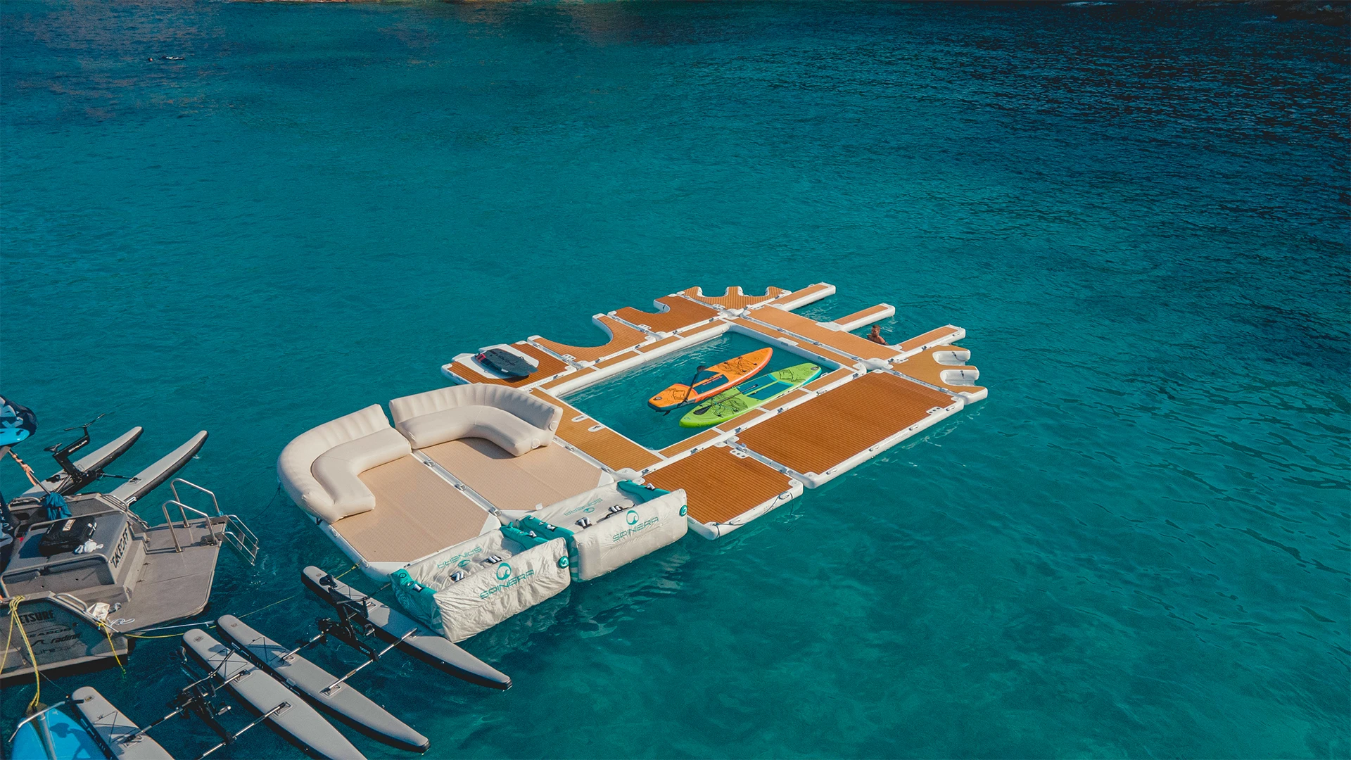 Yachtbeach Platform 3.08 Premium Teak 10.1’x5′ connected to other platforms