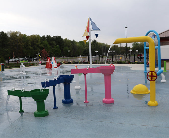 Rain Drop Products Pipe Falls Play Center with 4 features