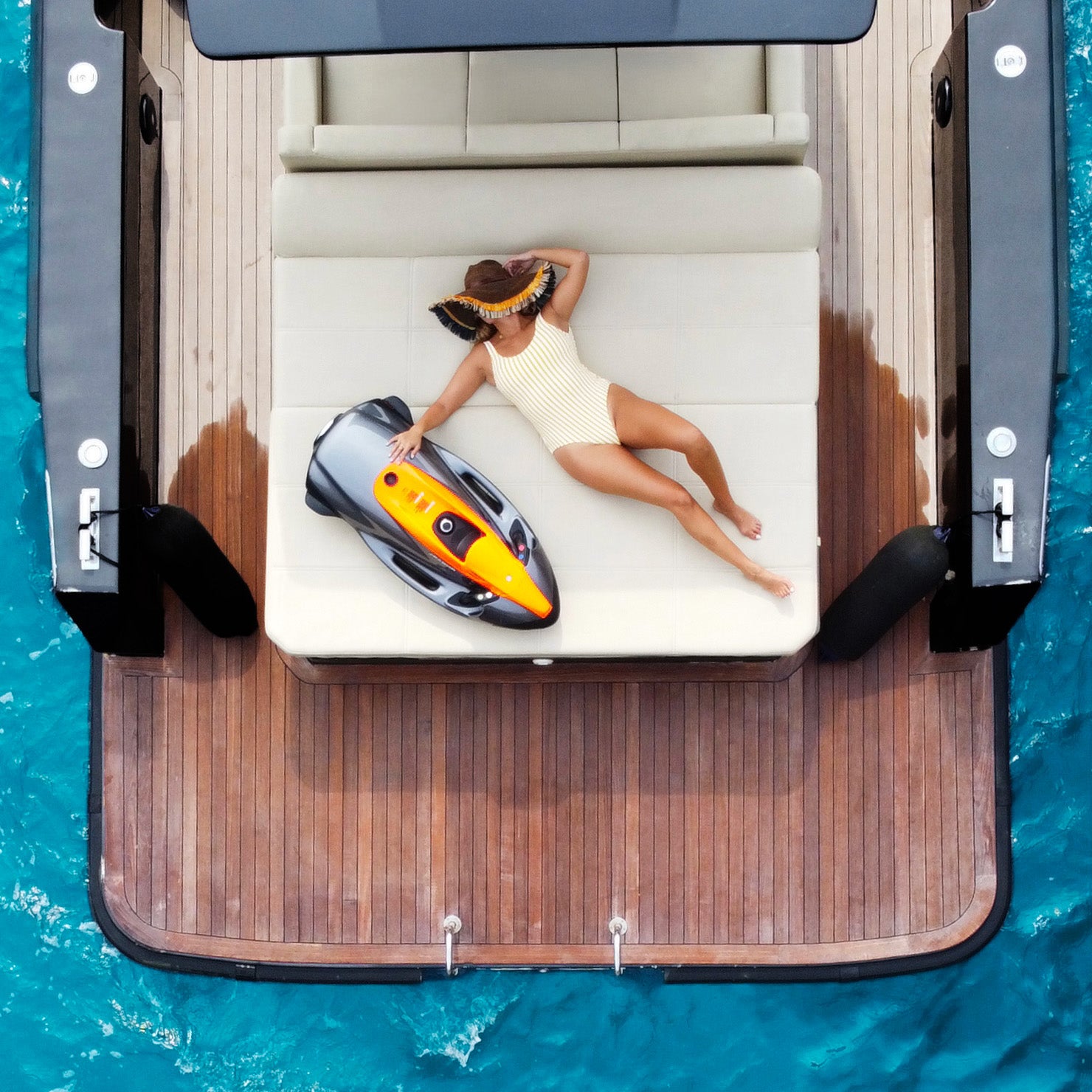 Seabob F9 Luxury Underwater Scooter 