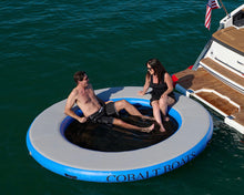 Load image into Gallery viewer, Paradise Pad 8&#39; Round Splash Island Lake Pad with couple on board behind the yacht