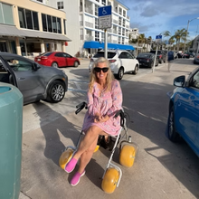 Load image into Gallery viewer, AccessRec Accesswalk Rollator Walker