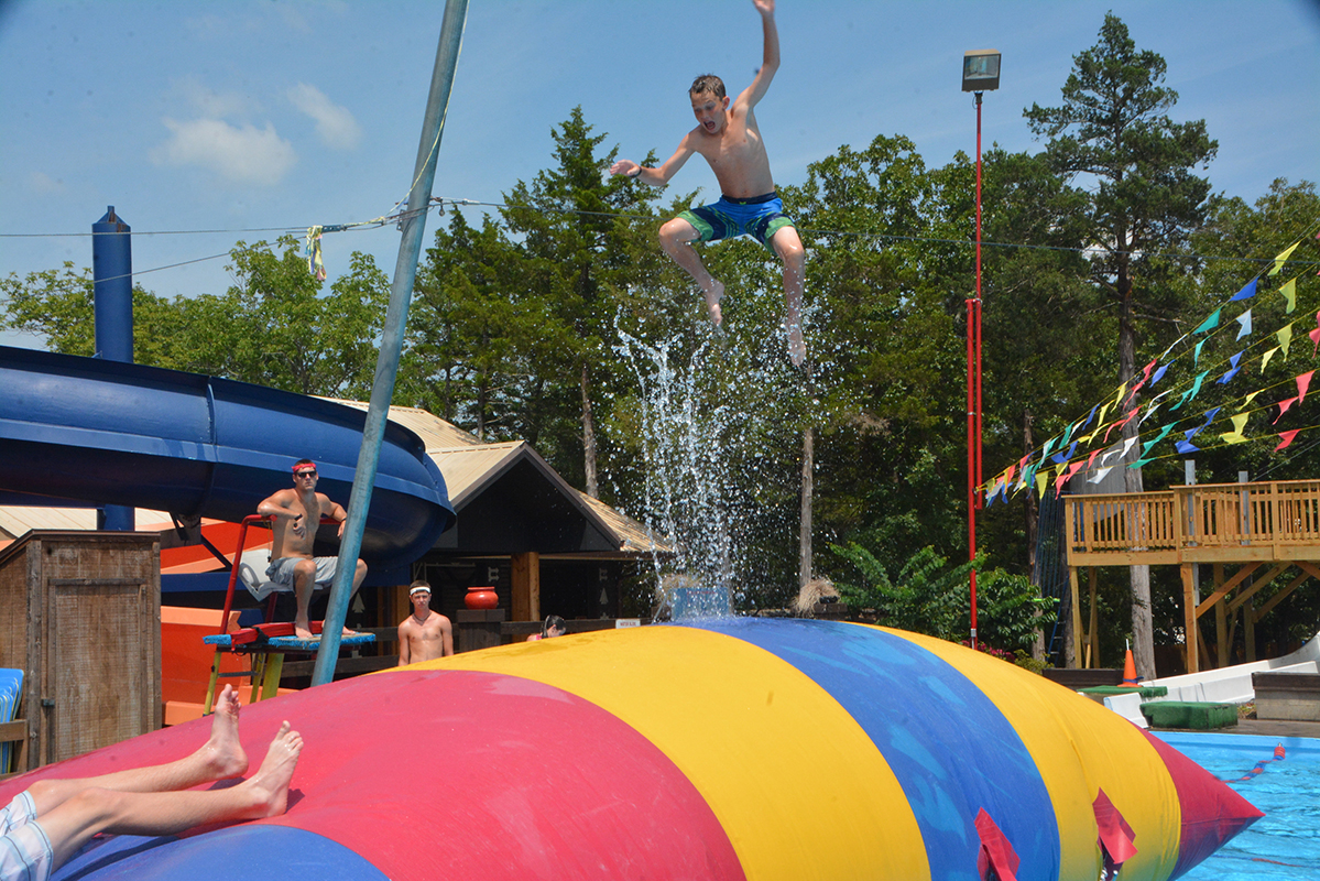 WaterBlob Super Blob 35' X 10'