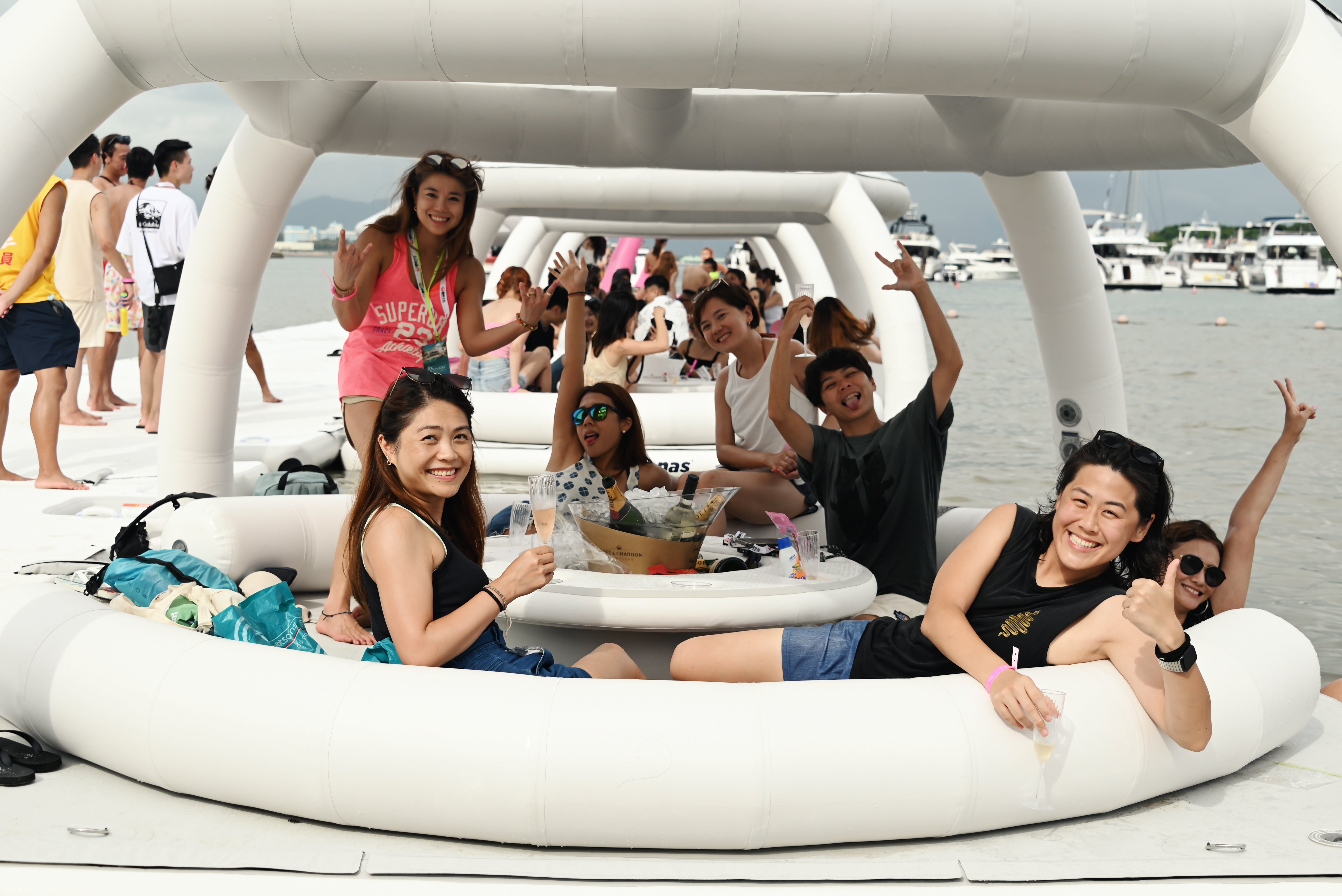 AquaBanas The Harbor Package