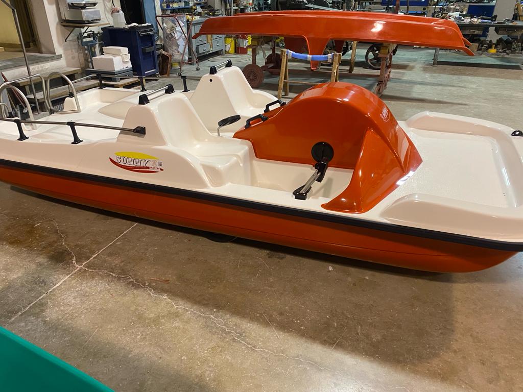 Martini Nautica Sunny Time S 5 Person Pedal Boat