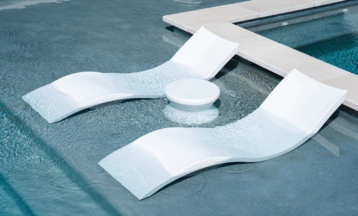 Ledge Signature Chaise In Pool Loungers & Table Set