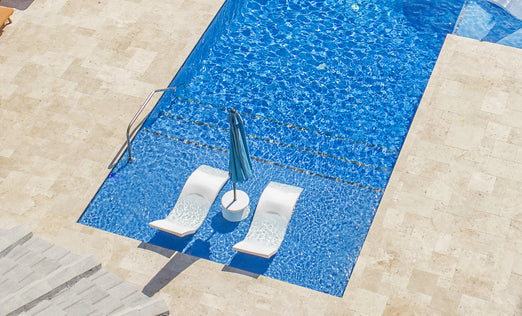 Ledge Signature Chaise In Pool Loungers & Table Set