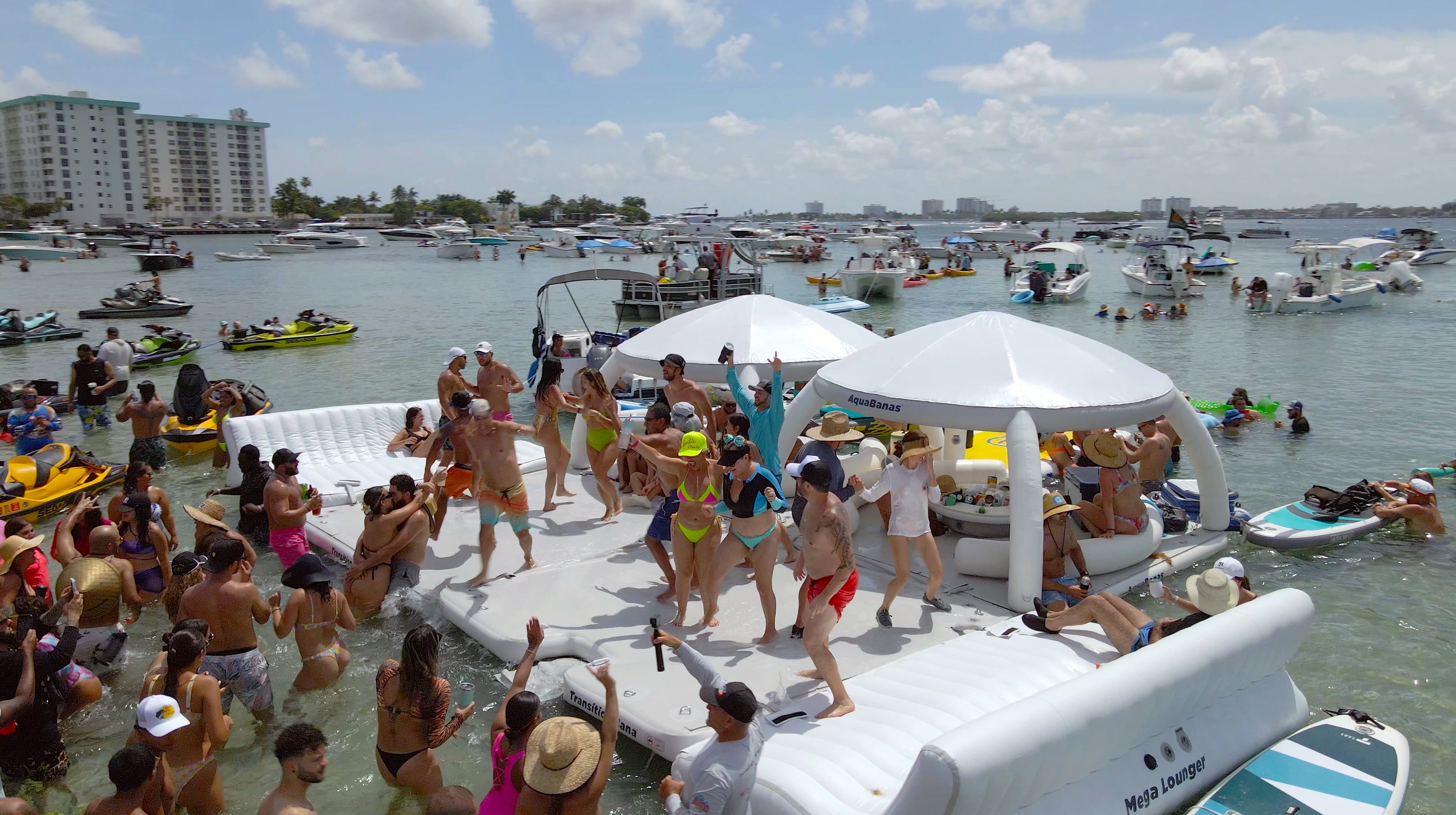 AquaBanas Bayside Package