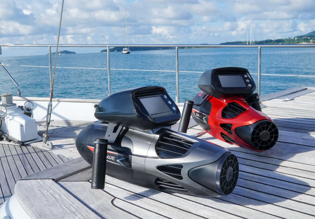 Sublue Vapor Pump-Jet Underwater Scooter