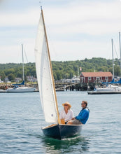 Load image into Gallery viewer, Puffin 1060 - Sailing