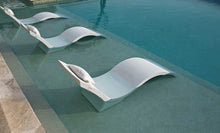 Load image into Gallery viewer, Ledge Signature Chaise Deep In-Pool Lounger