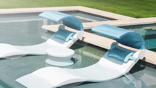 Ledge Signature Chaise In Pool Loungers & Table Set