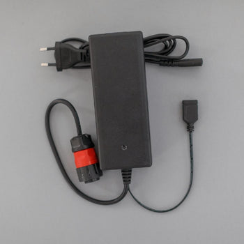 SipaBoards Universal Charger for SipaDrive