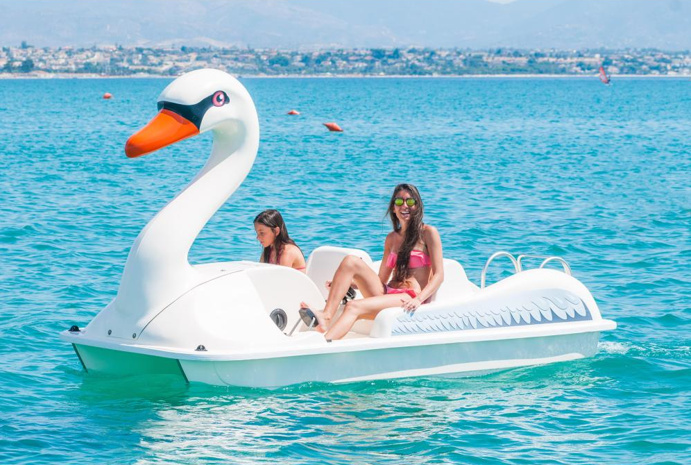 Martini Nautica Swan Pedal Boat