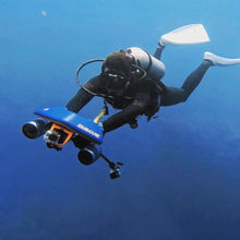 Load image into Gallery viewer, Diver with the Sublue WhiteShark Mix Underwater Scooter