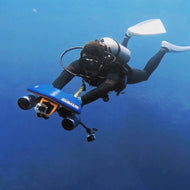 Diver with the Sublue WhiteShark Mix Underwater Scooter