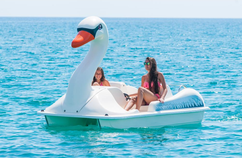 Martini Nautica Swan Pedal Boat
