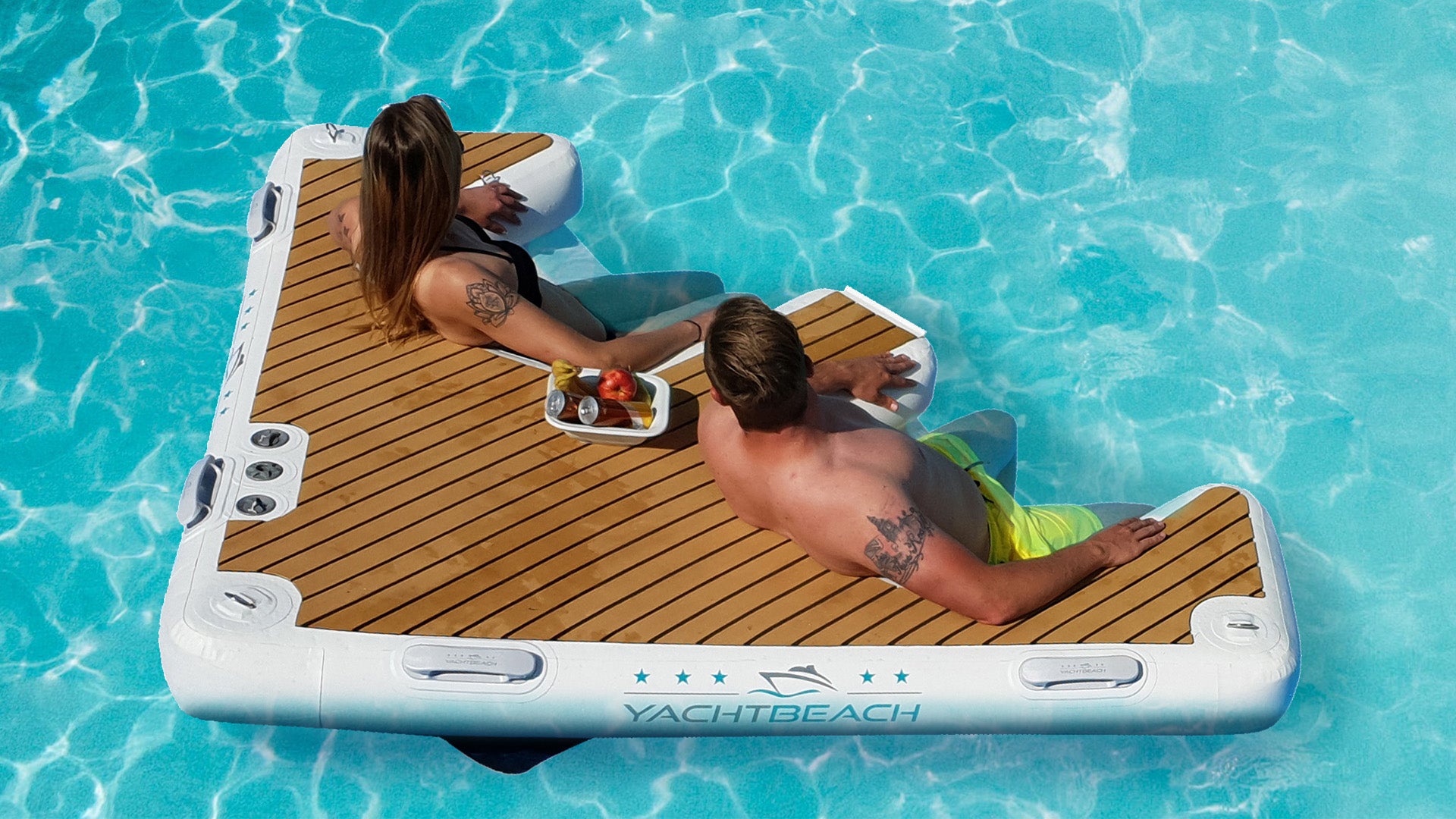 Man and woman relaxing at the YachtBeach Multi Dock & Lounger Double 2.05