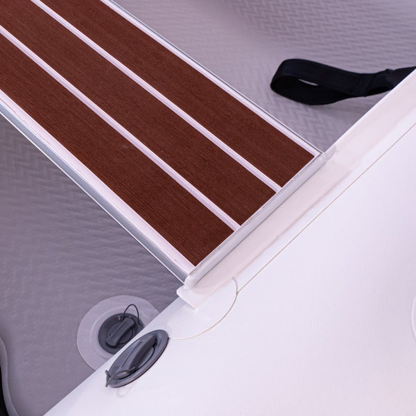 Further Customs Avalon 330 Catamaran