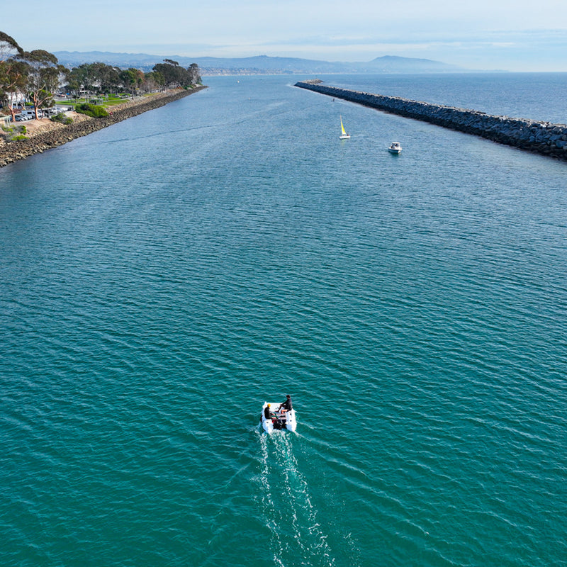 Further Customs Avalon 330 Catamaran