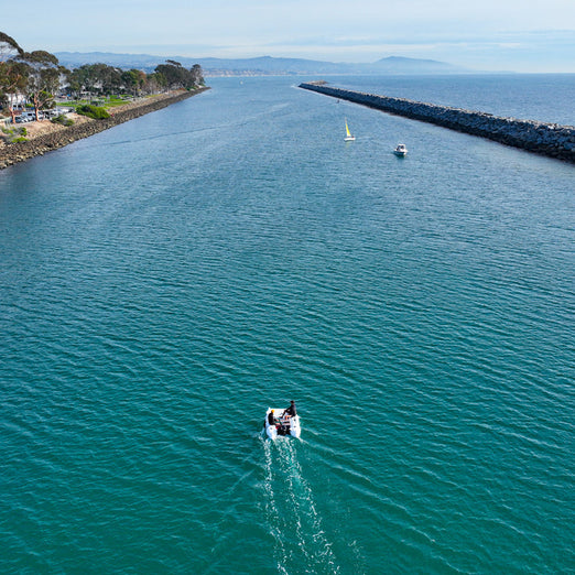 Further Customs Avalon 330 Catamaran