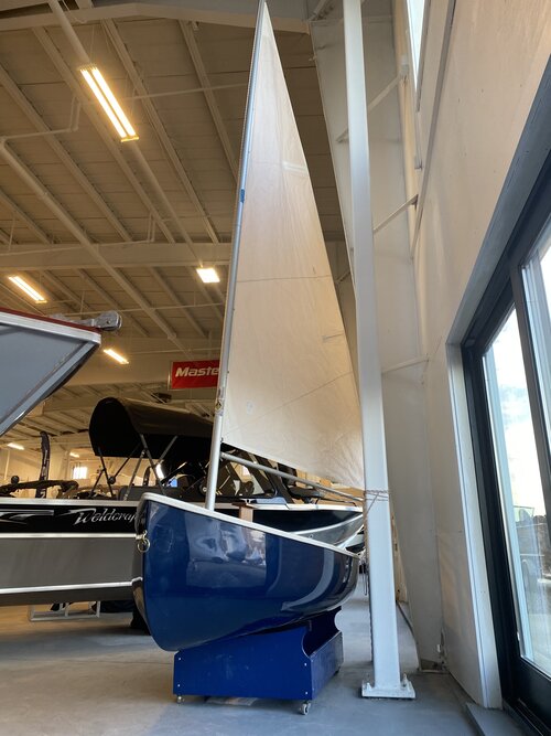 Puffin 1060 - Sailing