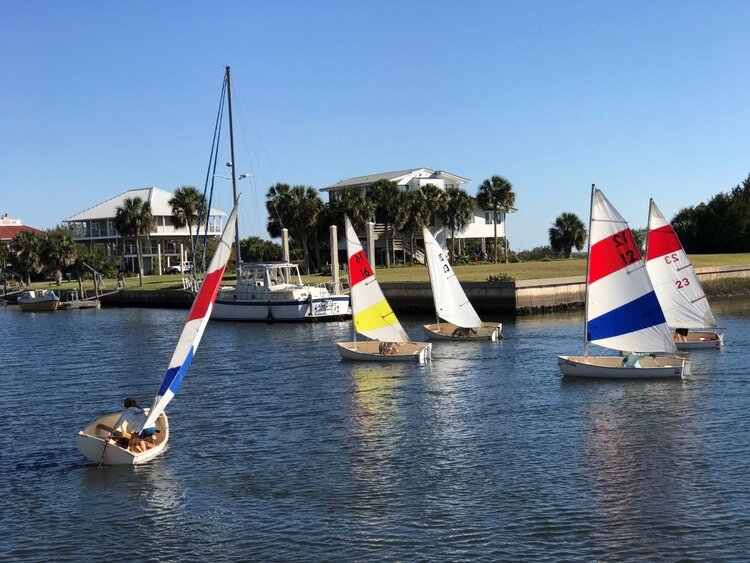 Puffin 1060 - Sailing